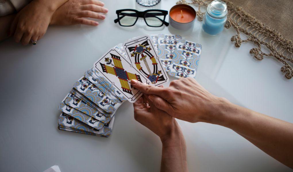 Comment se déroule une séance de tarot ?